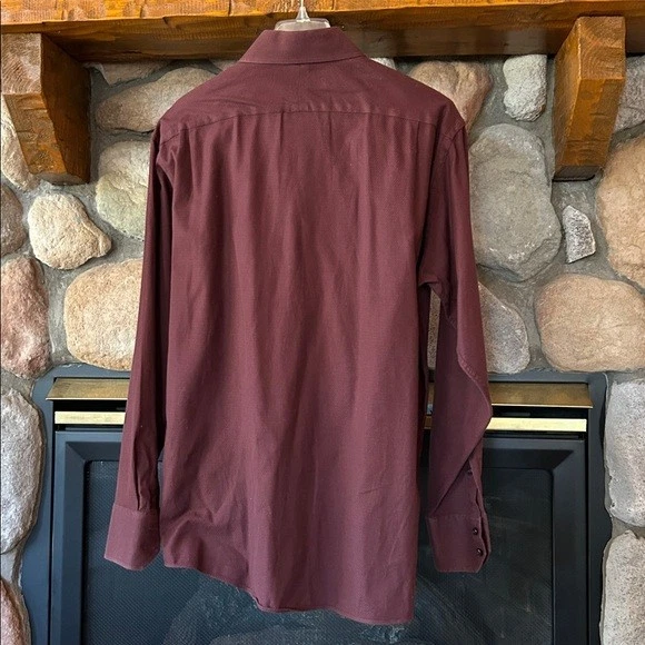 Camisa de Vestir Ben Sherman Rich Borgoña Abotonada Manga Larga, Talla 16 (L) Foto 2 de 4