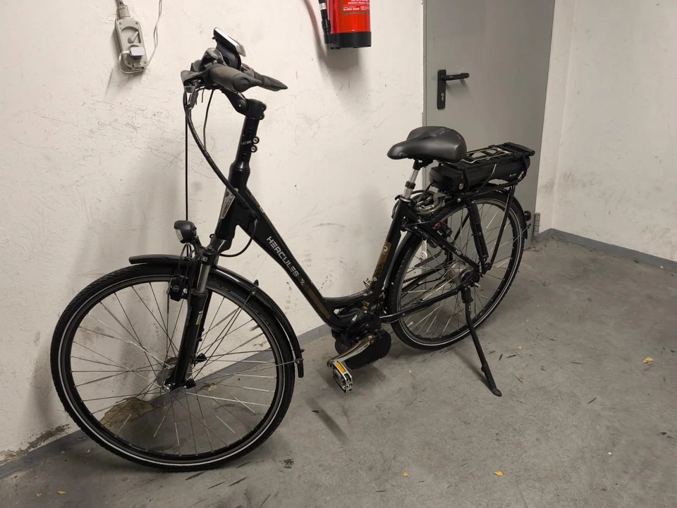 E-Bike Hercules Roberta, Unisex Erwachsene, wie Neu, 8Gang Nabe, 28Zoll, RG L - Bild 4 von 4