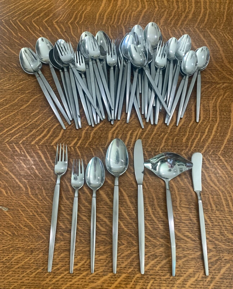 Lot  4  Stanley Roberts ASTRO pattern MID CENTURY MODERN Serving Pieces + Knife - Image 2 of 4