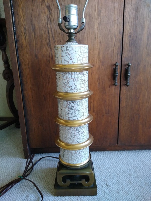 MCM Asian Crackle Pagoda Table Lamp
