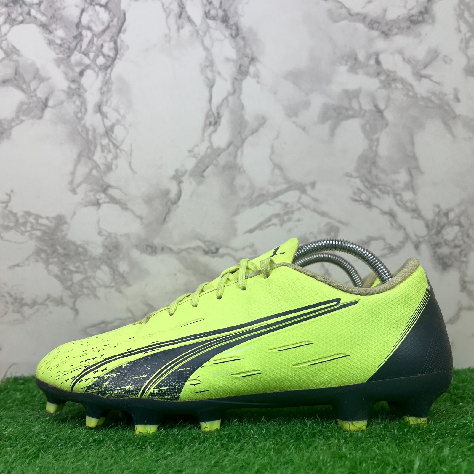 Puma Ultra Play Football Boots UK Size 8 Moulded Studs FG Yellow Blue