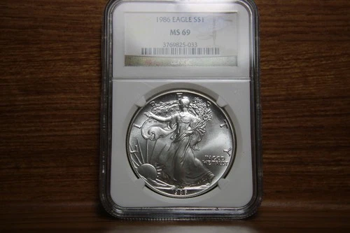 1986 Silver Eagle NGC MS69 New Holder