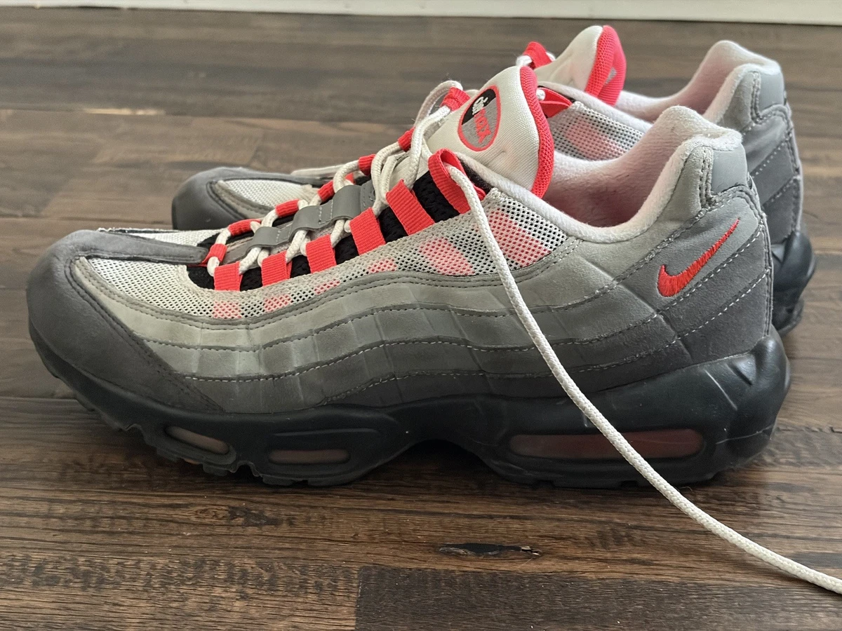 Preços baixos em Nike Air Max 95 Solar Red | eBay