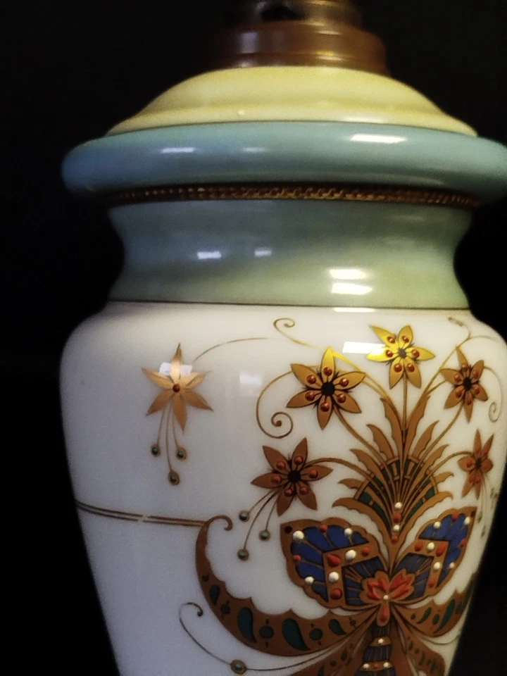 MAGNIFIQUE ANCIENNE GRANDE LAMPE OPALINE MOTIFS RELIEFS - Photo 4/4