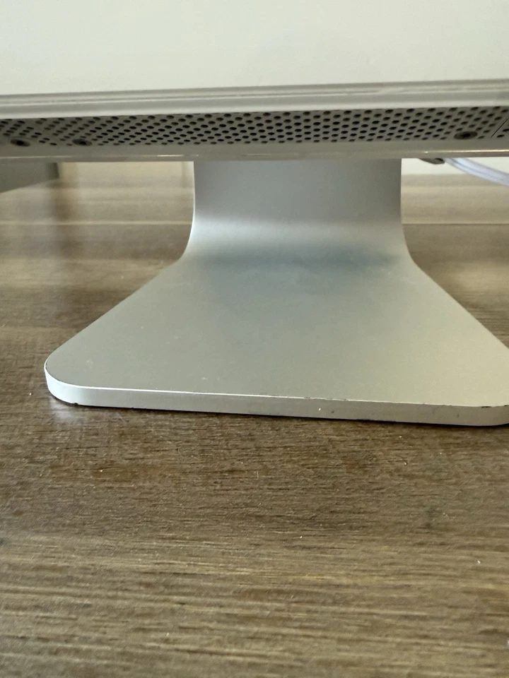 Apple iMac (E 2006, 20") 2.0gHz Core Duo, 1.5GB RAM, 250GB HD *Used* A1174 - Image 4 of 4