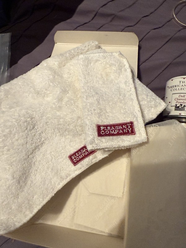 American Girl Doll Cleansing Powder And Towels