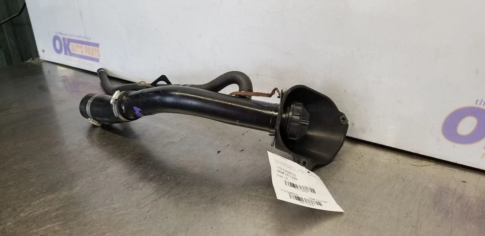 93 GMC TYPHOON FUEL FILLER NECK PIPE - Image 3 of 4