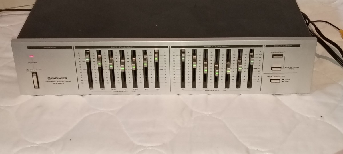 Pioneer SG-540 Graphic Equalizer Silver 1980's Working Unit (Green