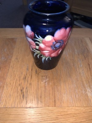 Vintage Moorcroft Vase mit Anemonenmuster kobaltblau 5 cm hoch 12,7 cm