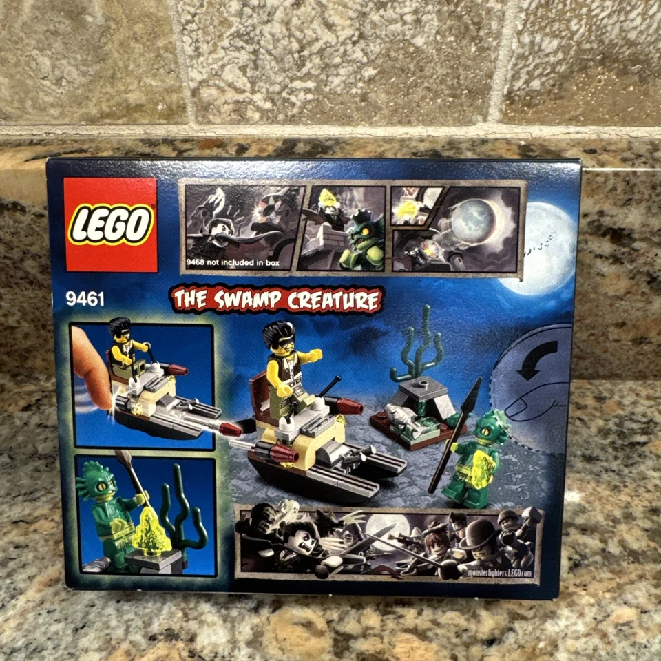 LEGO Monster Fighters 9461  The Swamp Creature - Image 2 of 4