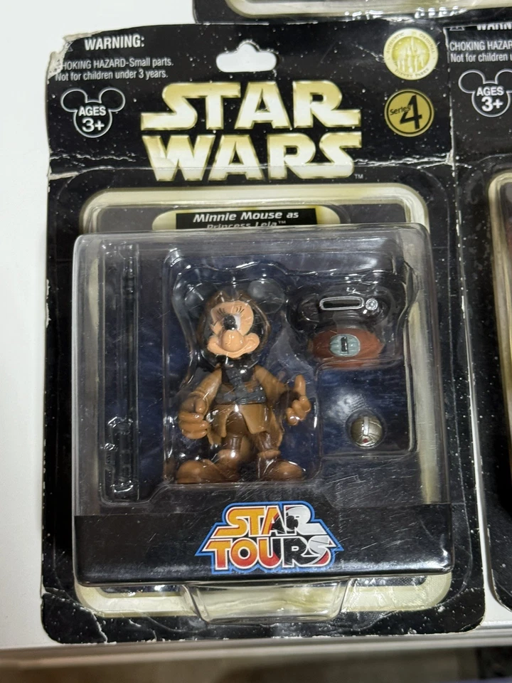 Lote de figuras de acción Disney Star Tours Star Wars Minnie y Stitch como Yoda  Foto 2 de 4