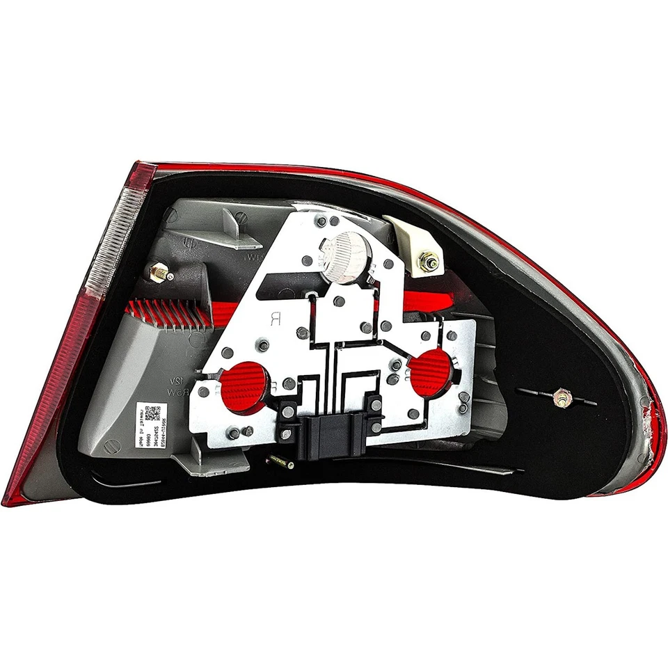 Задний фонарь Dorman 1611694 для Mercedes Benz E320 1998-2003 годов выпуска с прозрачными и красными линзами слева - Изображение 3 из 4