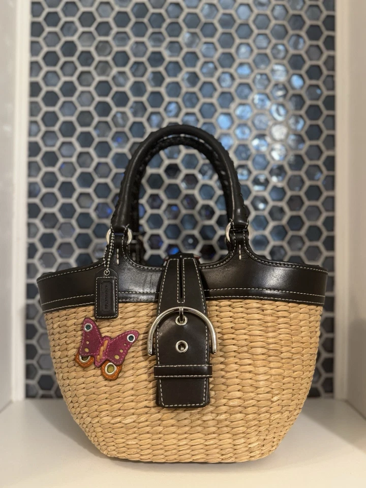 Bolso de Mano Coach L3K-6270 Paja Mariposa Adornado Paja con Borde de Cuero Negro Foto 2 de 4