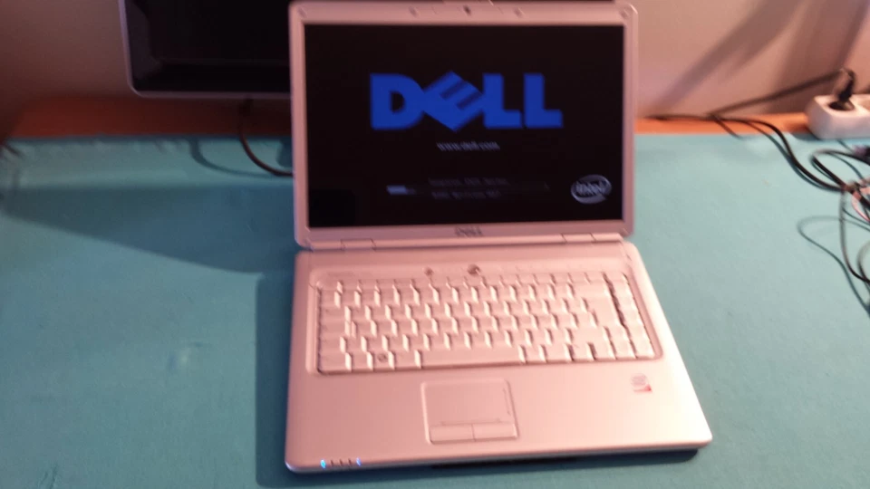 Dell Inspiron 1525- de Core 2 Duo_ avec Windows 7 & (15,4" pouces) - Photo 3/4