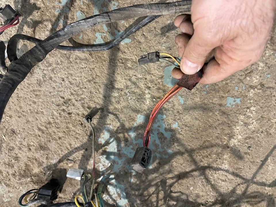 1969 DODGE A-100 PICK-UP  WIRING HARNESS FOR PARTS CONNECTORS HEADLIGHTS REPAIR - Image 3 of 4