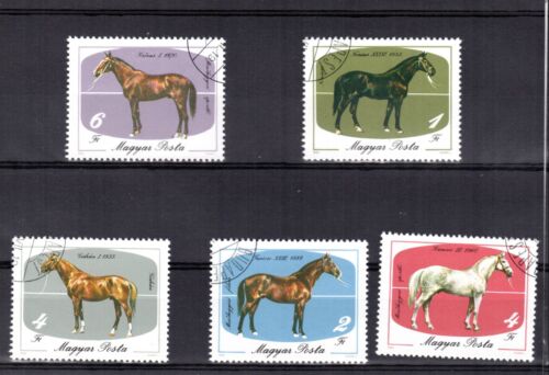1502++HONGRIE    SERIE CHEVAUX  1983 - Picture 1 of 1