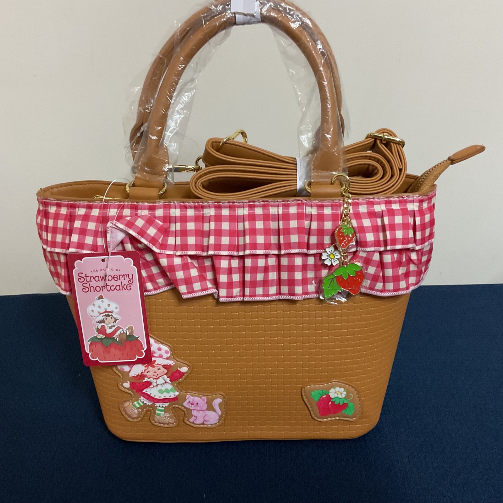 STRAWBERRY SHORTCAKE GINGHAM BASKET CROSSBODY BAG NWT!!! 🧺