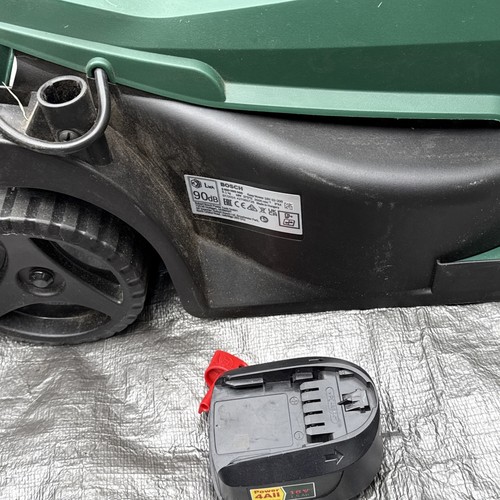BOSCH EasyMOWER 18V-32-200 Cordless Lawnmower + Battery +Charger - Picture 3 of 17