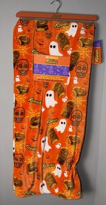   Celebrate With Reese's Oversized Plush Throw 60 X 70  Halloween Candy New  