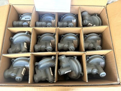 Box of 12 - Roots B42R Gas Pressure Regulator Valve 1x1 NPT 9.1 IWC 1/2 X 3/16