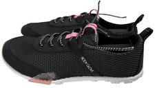 Body Glove Water Shoes Women's Size 6  - Black with Pink Accents  I.D.S.