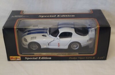 NIB Maisto Special Edition 1:18 Diecast Dodge Viper GT2 White/Blue Free Shipping