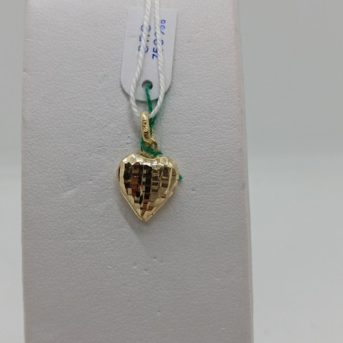 CIONDOLO PORTAFORTUNA CUORE ORO GIALLO 18KT FINITURA MARTELLATA 1,1 GR. (7254) - 第 1/7 張圖片