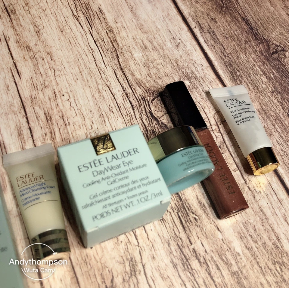 Conjunto de 4 Estée Lauder: The Smoother+ Brilho Esculpido+Espuma de Limpeza+Roupa de Dia Olho - Imagem 3 de 4