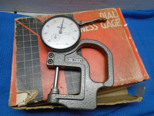 Mitutoyo No.7304 Flat Anvil Dial Thickness Gage 2416