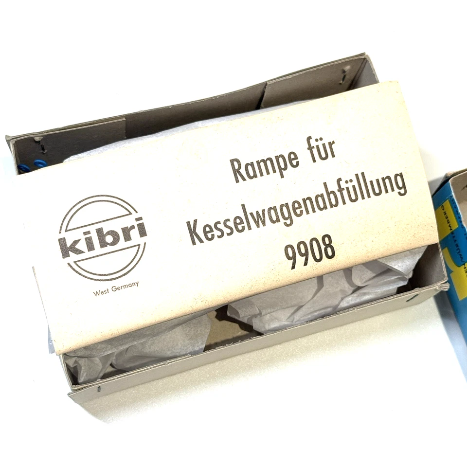 RARE Vintage KIBRI HO 1:87 # 9517 Bausatz 9908 ESSO Model Kit Tank Wagon Ramp - Image 3 of 3