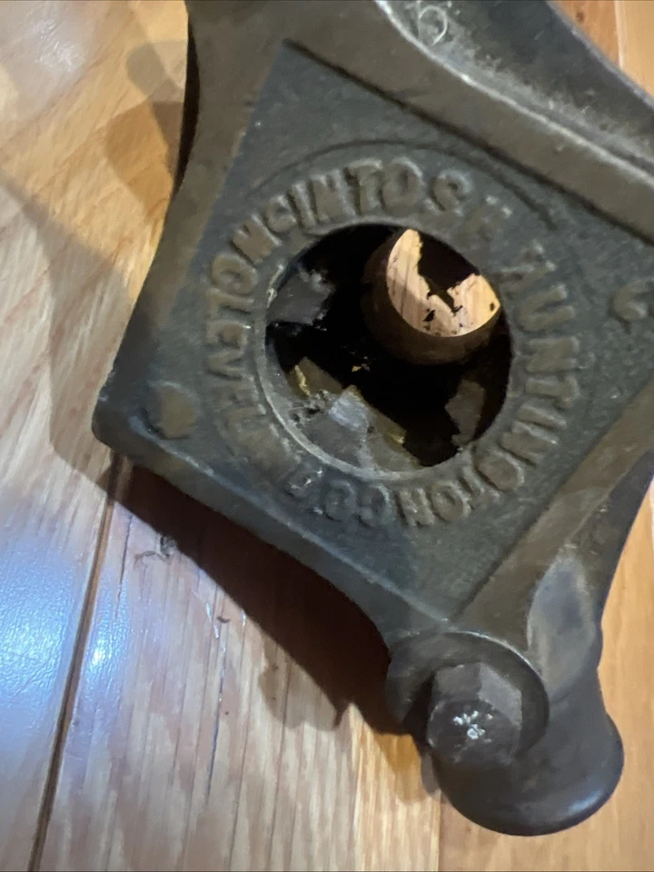 Vintage Toledo Pipe Threading Die Dia. And Vintage Pipe Threader - Image 2 of 4