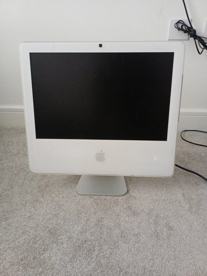 Apple iMac 17" A1195 1.8GHz / 512MB RAM / 160GB HDD – Powers Tested - Image 4 of 4