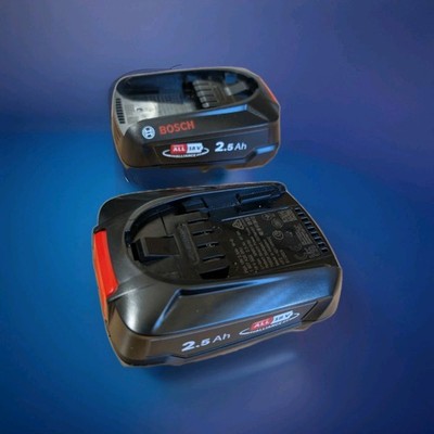 2x (zwei Stück) Bosch Li-Ion Akku PBA 18V 2,5Ah 45Wh W-B 2024