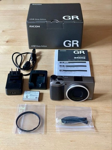 Ricoh GR III Pocket APS-C Compact