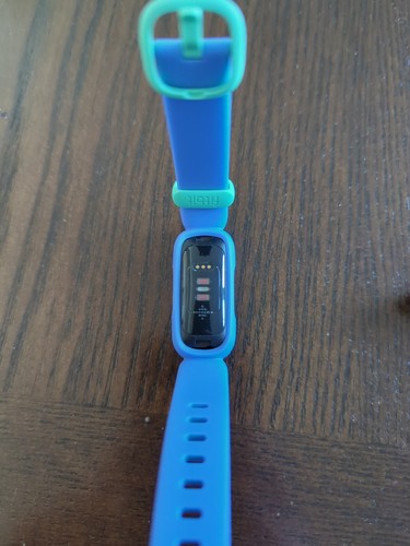 Fitbit Inspire 2 Activity Tracker -Fitness tracker + Heart Rate - Kids Band - Picture 6 of 6