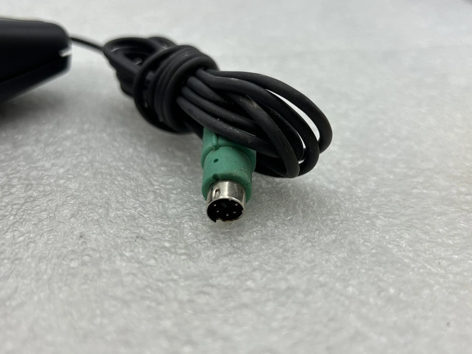 Microsoft IntelliMouse 1.3A PS/2 3-Button Ball Wired Mouse w/ Wheel - Image 4 of 4