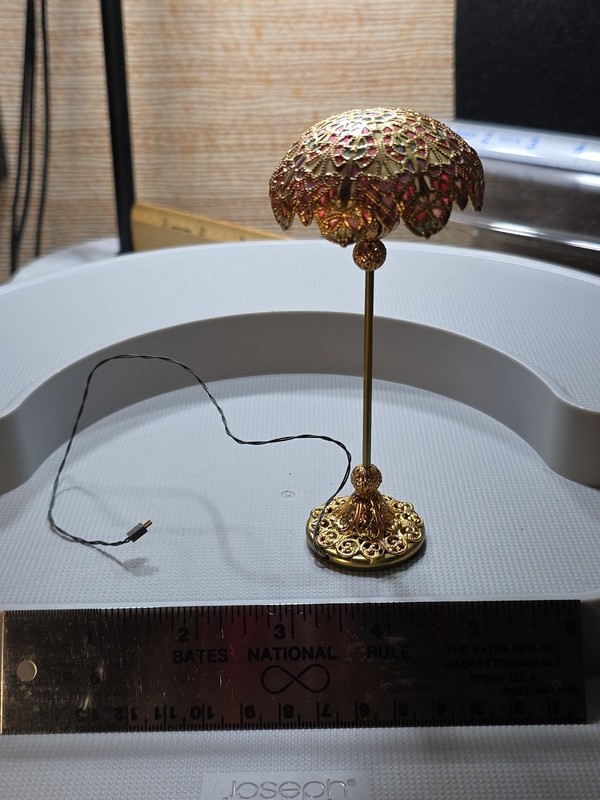 Dollhouse Miniatures Vintage Ornate Stained Glass Standing Lamp 4 3/4"  Untested