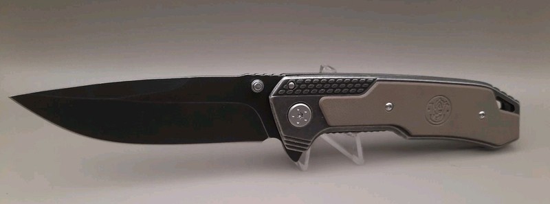 Smith & Wesson SW609 3.5" High Carbon Stainless Blade Liner Lock Folding Knife