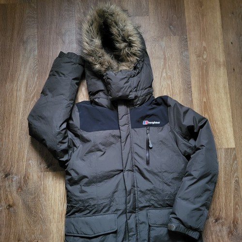 Dark Khaki Berghaus Puffer Jacket Fur Hooded Mid-length Age 15 Teenager Unisex - Picture 17 of 17