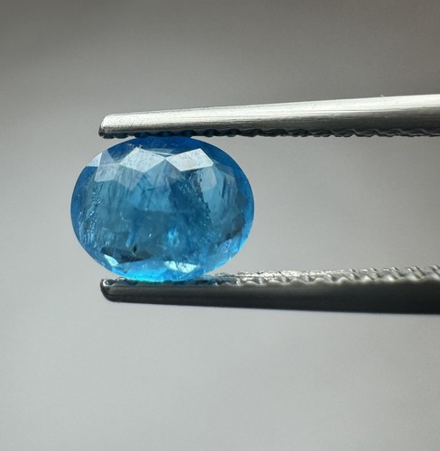 0.90CT PARAIBA COLOR APATITE 100% NATURAL GEMSTONE - Picture 4 of 7