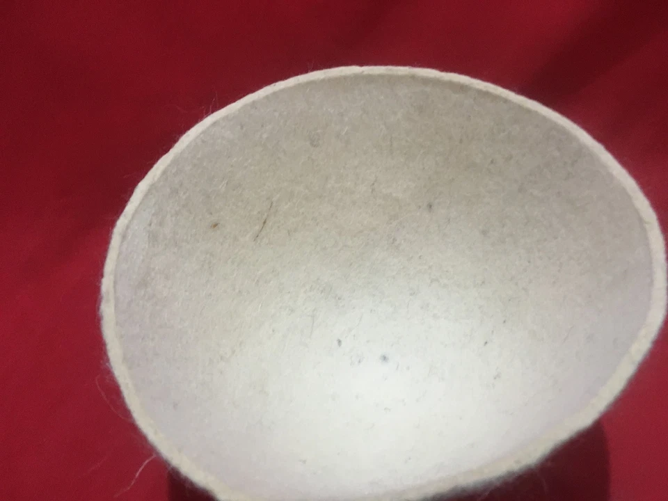 SOMBRERO DE LANA ALBANIA PLIS FOLK QELESHE HECHO A MANO 100% LANA TAMBIÉN LLAMADO PILEUS KAPUC Foto 4 de 4