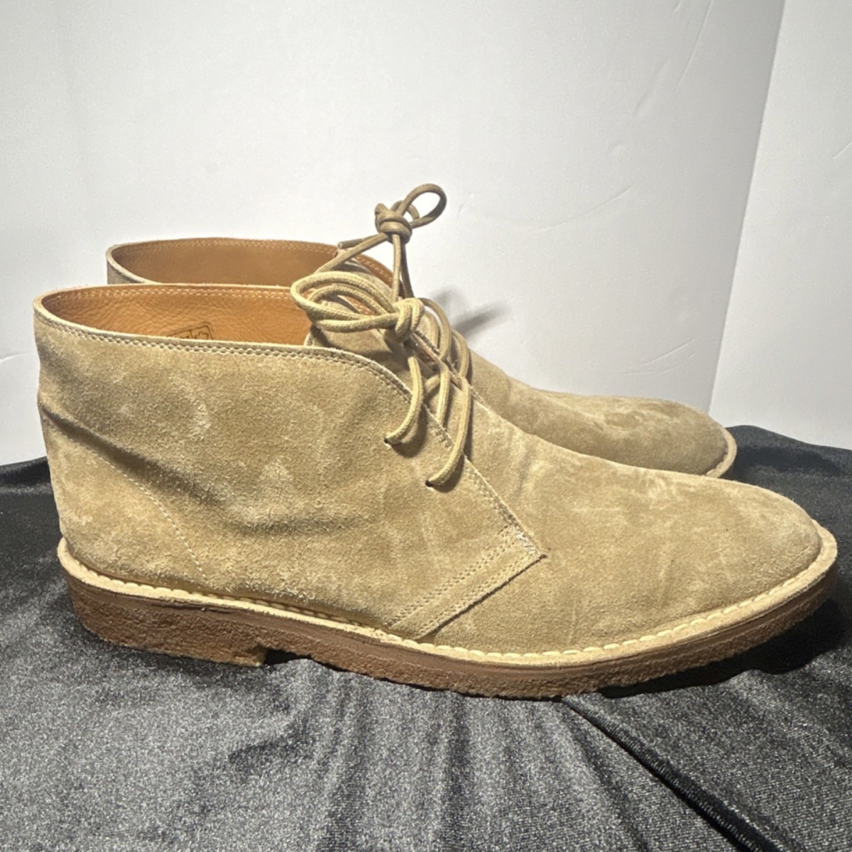 Polo Ralph Lauren Beige Suede Lace Up Chukka Ankle Boots  display picture 1