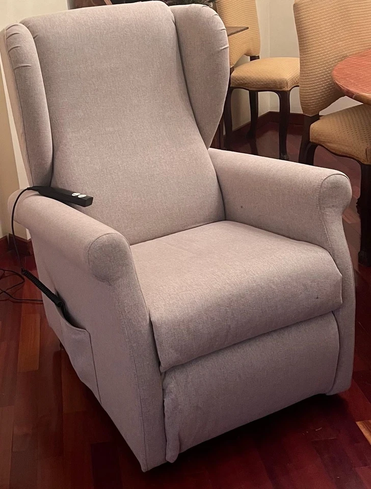 POLTRONA ELETTRICA ELEVABILE VIKI BERGER - Immagine 2 di 4