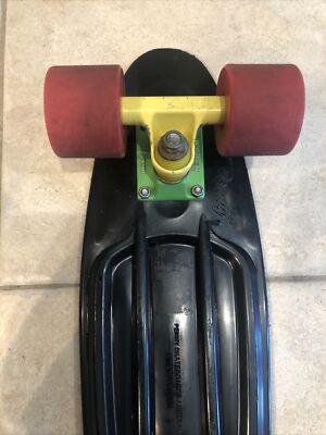 Penny Board Australia 22″ – Skateboard Noir, Roues Jaunes – Enfant Ou Adulte