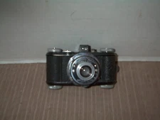 Antique Spartus "35F" Camera