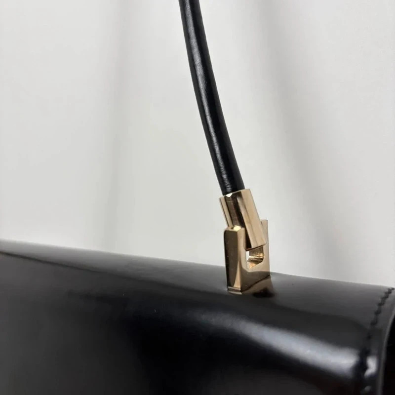 Gucci 90’s Tom Ford Era Black Glossed Leather Flap Shoulder Bag image 6