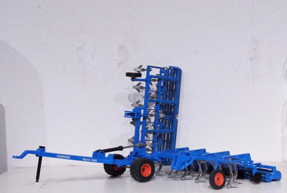 SIKU FARMER 2054 LEMKEN Gigant 1000 Scheibengrubber ohne Verpackung - Bild 4 von 4