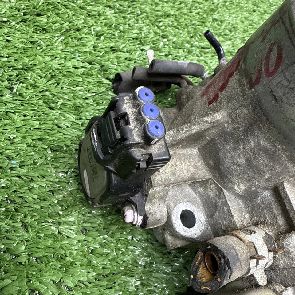 Válvula de carrocería del acelerador de combustible Dirty01-04 Toyota Tacoma 4runner 4cyl 2.4L 2.7L 3RZ 2RZ Foto 4 de 4