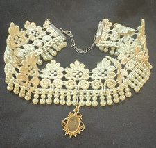 Ivory Lace Simulated Pearl Choker Necklace Oval Charm Pendant Adjustable