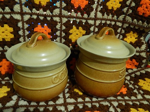 Pfaltzgraff {LOT of 2} Embossed Ceramic Spittoon Canisters ~ Coffee & Sugar ~ - Picture 7 of 24